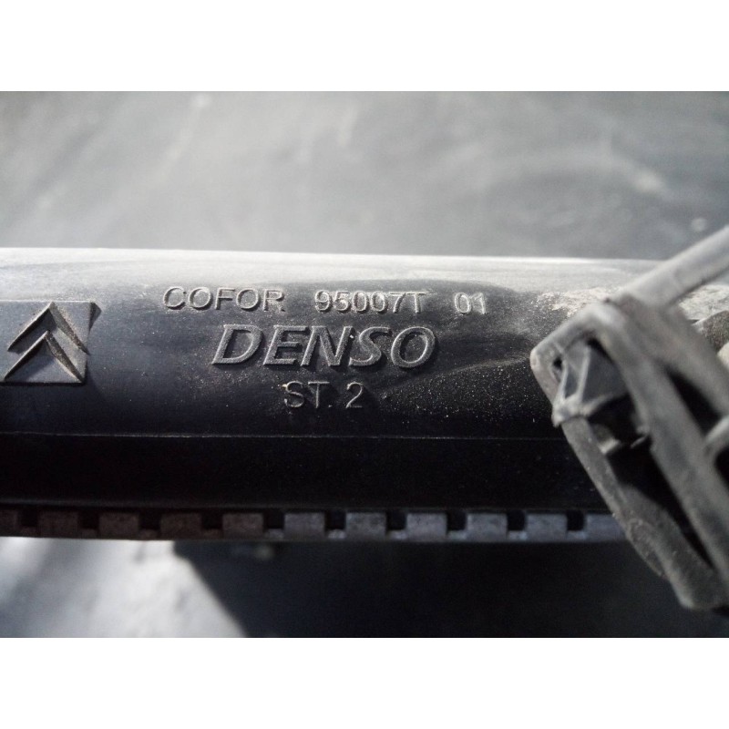 Recambio de radiador agua para peugeot 208 style referencia OEM IAM 95007T01  P2-A6-8