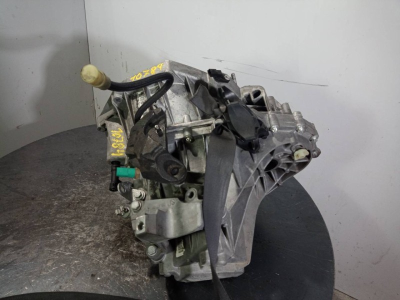 Recambio de caja cambios para renault megane iii berlina 5 p dynamique referencia OEM IAM TL4045  M1-B3-171