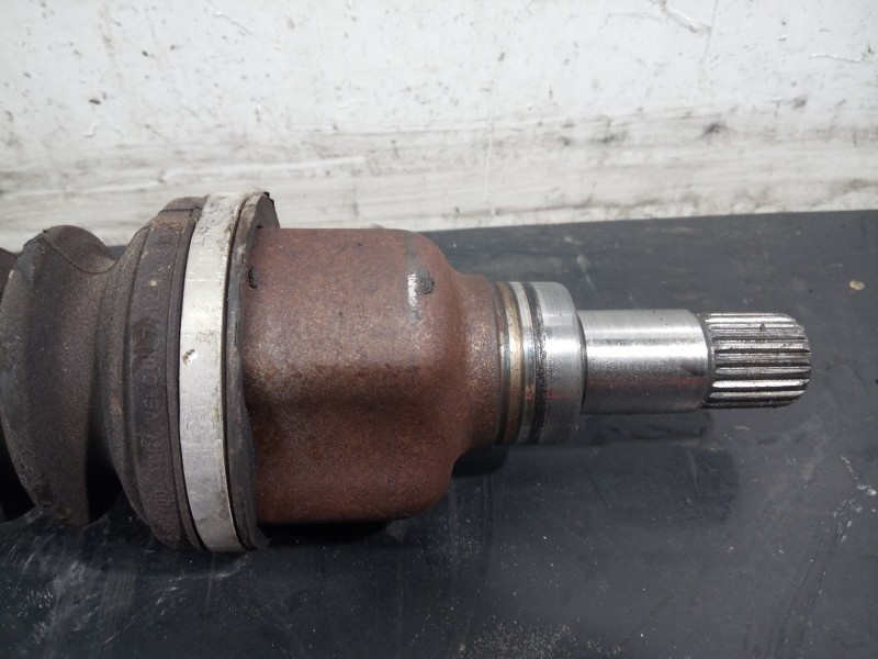 Recambio de transmision delantera izquierda para peugeot 208 style referencia OEM IAM 9803959580  