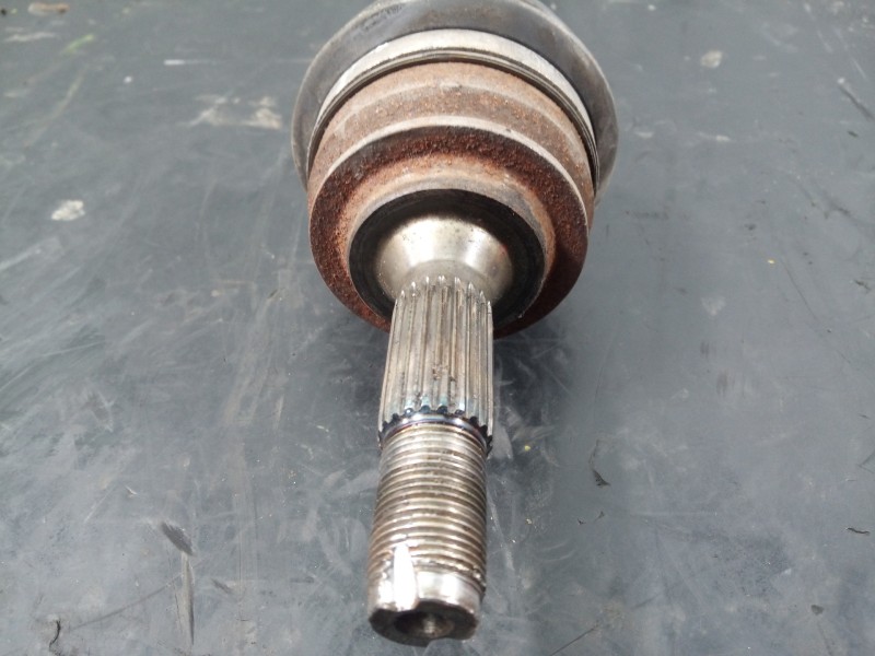 Recambio de transmision delantera izquierda para peugeot 208 style referencia OEM IAM 9803959580  