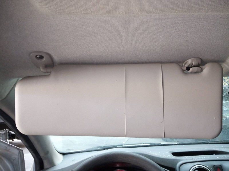 Recambio de parasol izquierdo para dacia sandero ambiance referencia OEM IAM   