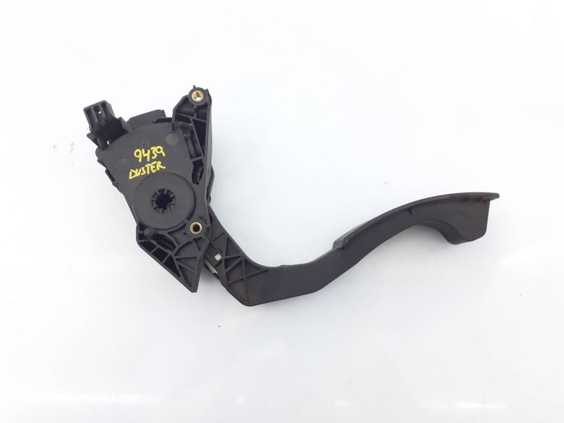 Recambio de pedal acelerador para dacia duster ambiance 4x2 referencia OEM IAM 180022703R  E2-A1-37-2