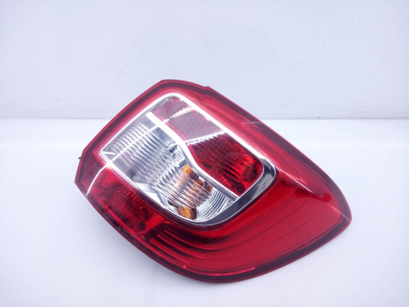 Recambio de piloto trasero derecho para dacia sandero ambiance referencia OEM IAM 265506669R  E2-A1-18-4