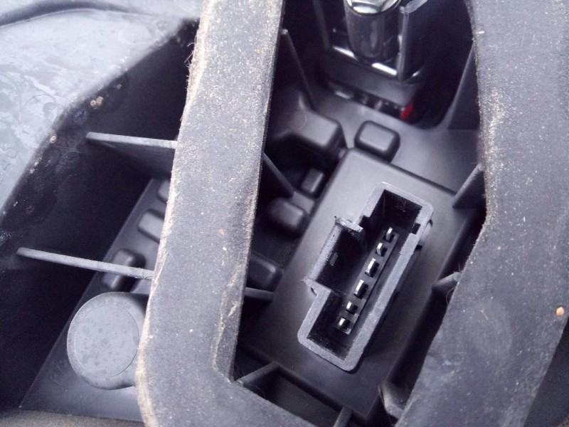 Recambio de piloto trasero derecho para dacia sandero ambiance referencia OEM IAM 265506669R  E2-A1-18-4