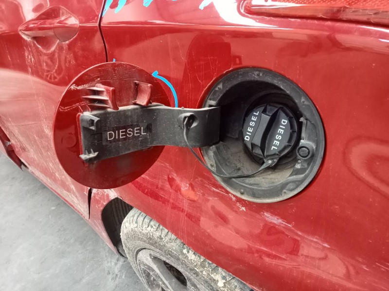 Recambio de tapa exterior combustible para hyundai i30 (gd) trend referencia OEM IAM   