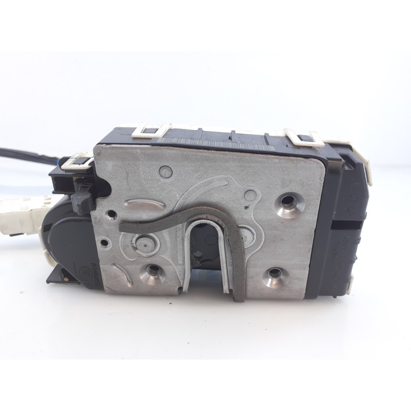 Recambio de cerradura puerta trasera izquierda para mercedes-benz clase c (w204) berlina c 220 cdi (204.008) referencia OEM IAM 