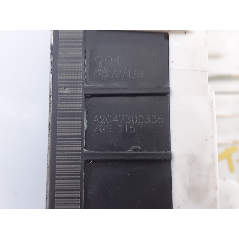 Recambio de cerradura puerta trasera izquierda para mercedes-benz clase c (w204) berlina c 220 cdi (204.008) referencia OEM IAM 