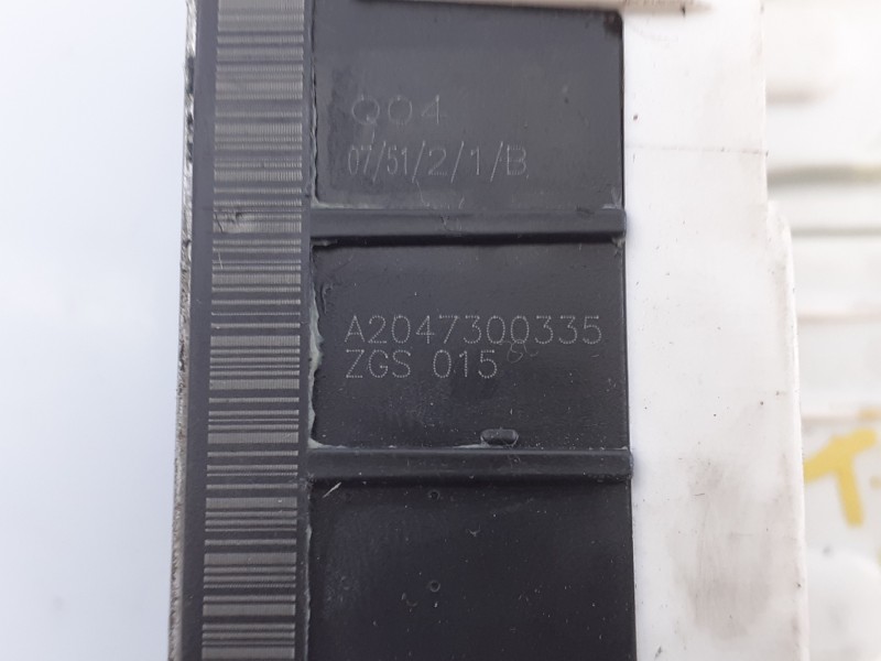 Recambio de cerradura puerta trasera izquierda para mercedes-benz clase c (w204) berlina c 220 cdi (204.008) referencia OEM IAM 