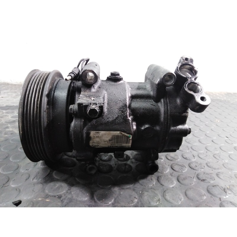 Recambio de compresor aire acondicionado para renault kangoo authentique referencia OEM IAM 8200716562  