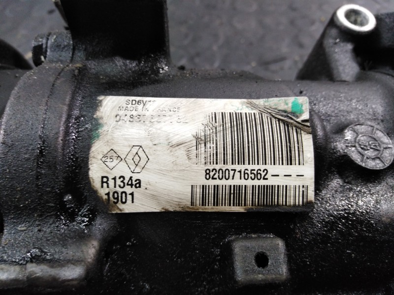 Recambio de compresor aire acondicionado para renault kangoo authentique referencia OEM IAM 8200716562  