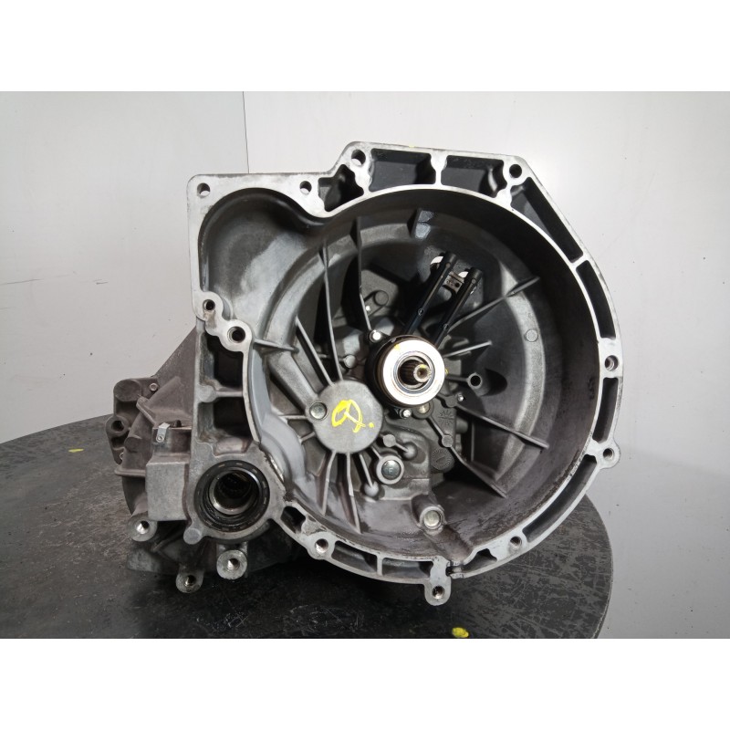 Recambio de caja cambios para ford fiesta (cb1) titanium referencia OEM IAM 8A6R7002EA  M1-B4-83