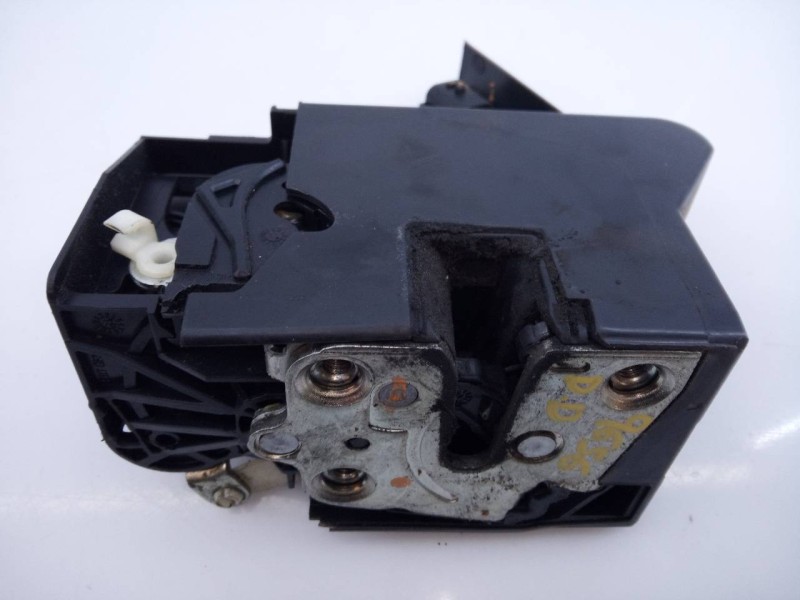 Recambio de cerradura puerta delantera derecha para dacia sandero stepway referencia OEM IAM   E1-A1-4-2