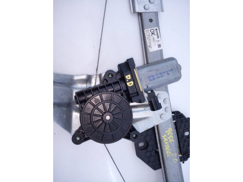 Recambio de elevalunas delantero derecho para dacia sandero stepway referencia OEM IAM   E1-A1-4-2