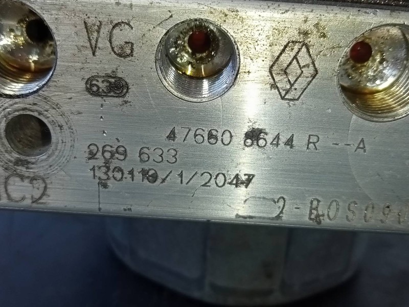 Recambio de abs para renault clio iv dynamique referencia OEM IAM 476608844R  P3-B8-22-4