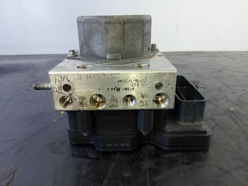 Recambio de abs para renault clio iv dynamique referencia OEM IAM 476608844R  P3-B8-22-4