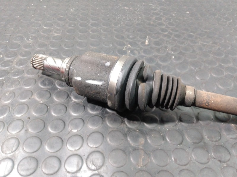 Recambio de transmision delantera derecha para dacia sandero stepway referencia OEM IAM 391007857R  P1-A6-49