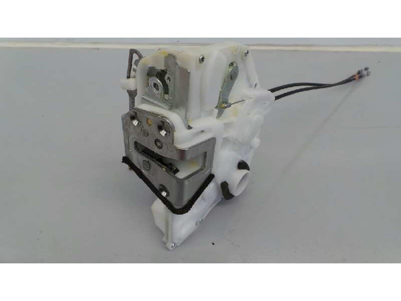 Recambio de cerradura puerta delantera derecha para suzuki sx4 gle referencia OEM IAM 8220161MA1  E2-A3-61-2