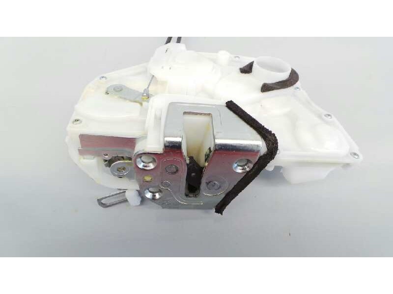 Recambio de cerradura puerta delantera derecha para suzuki sx4 gle referencia OEM IAM 8220161MA1  E2-A3-61-2