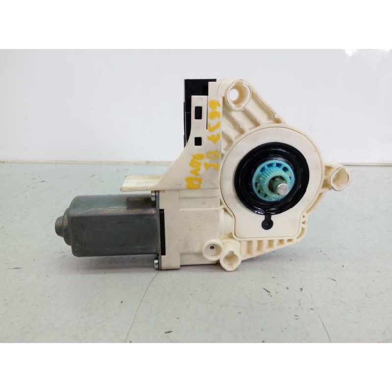 Recambio de motor elevalunas delantero izquierdo para land rover range rover sport v6 td autobiography referencia OEM IAM AH2215