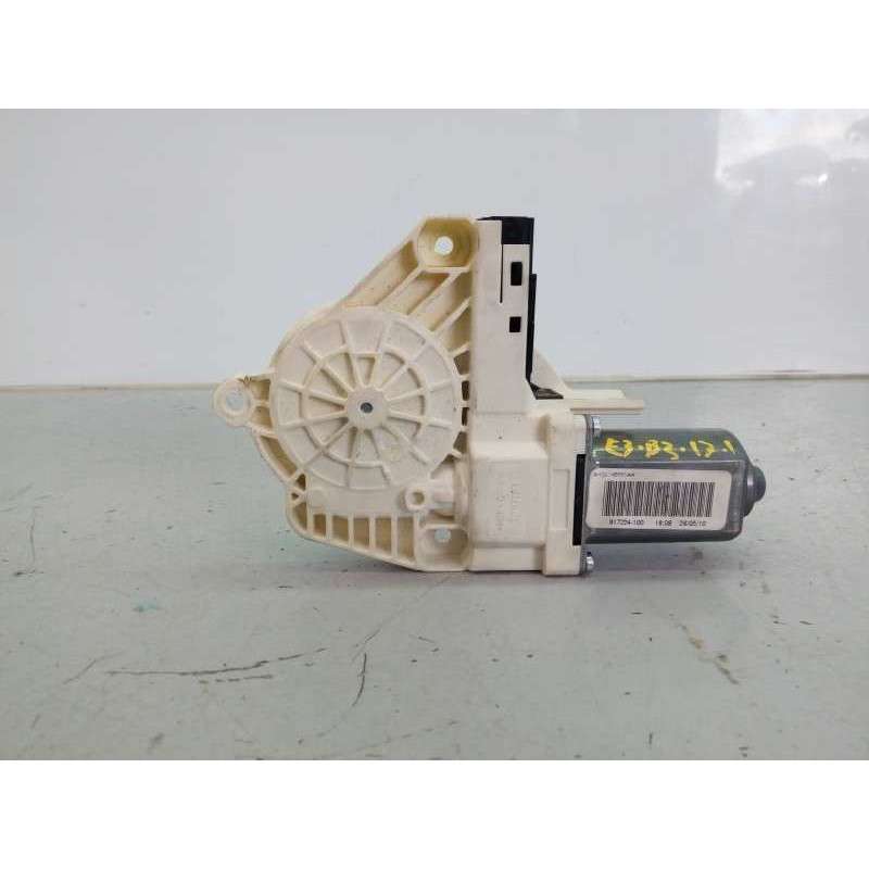 Recambio de motor elevalunas trasero izquierdo para land rover range rover sport v6 td autobiography referencia OEM IAM AH2214B5