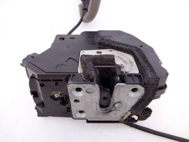 Recambio de cerradura puerta delantera derecha para renault clio iv dynamique referencia OEM IAM 805004945R  E1-A1-36-2