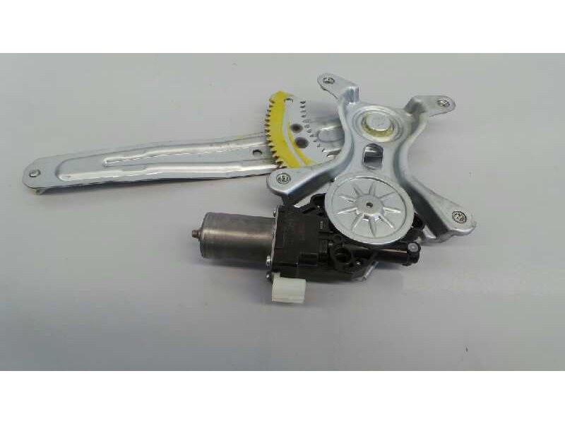 Recambio de elevalunas trasero izquierdo para suzuki sx4 gle referencia OEM IAM 8356061M00 2621005670 E2-A3-59-2