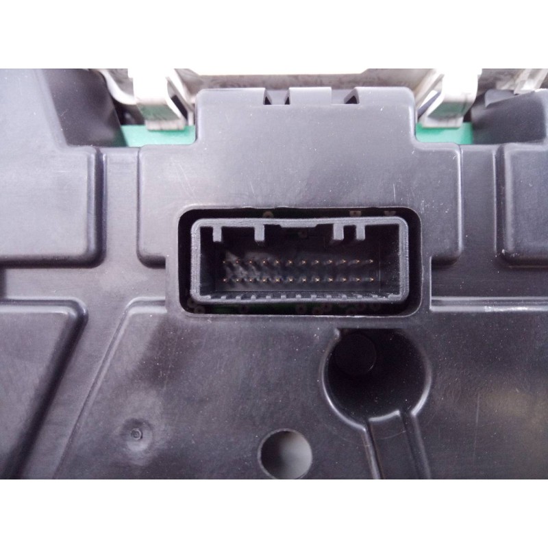 Recambio de cuadro instrumentos para renault clio iv dynamique referencia OEM IAM 248108588R  E2-A1-9-7
