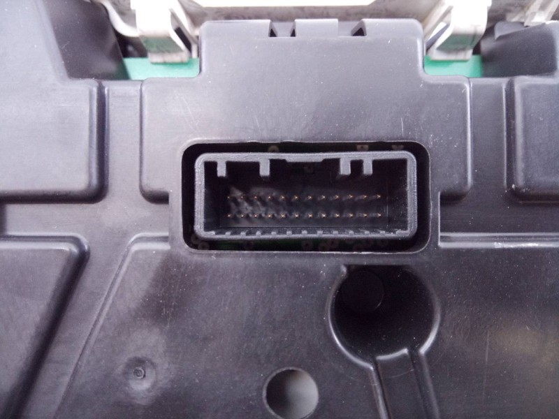 Recambio de cuadro instrumentos para renault clio iv dynamique referencia OEM IAM 248108588R  E2-A1-9-7