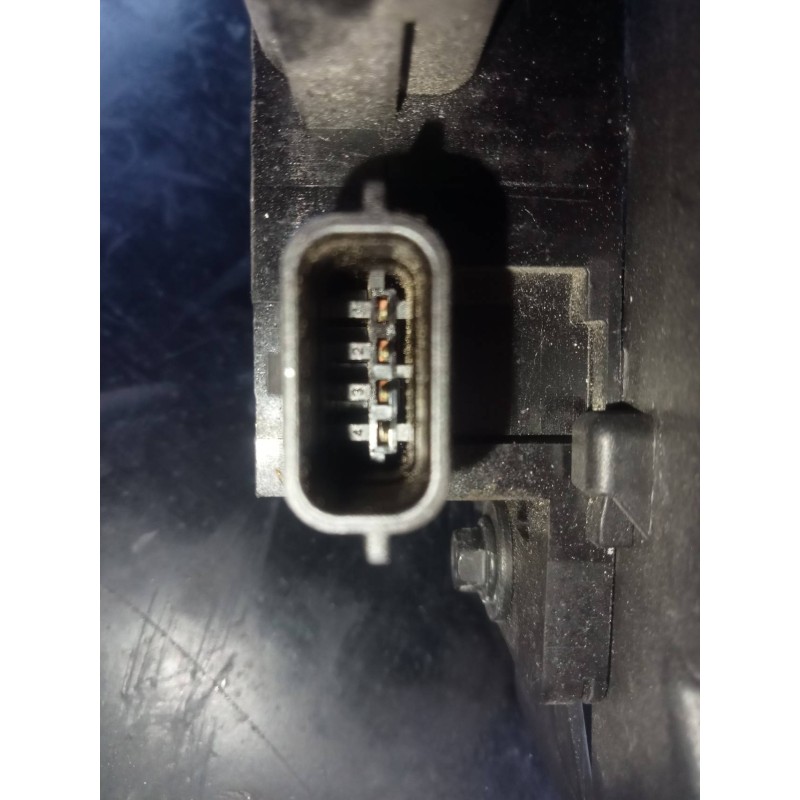 Recambio de electroventilador para renault clio iv dynamique referencia OEM IAM 214816812R  P2-B9-13