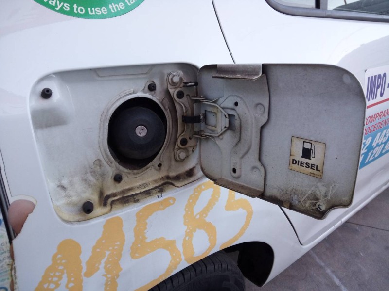 Recambio de tapa exterior combustible para dacia logan mcv ii prestige referencia OEM IAM   