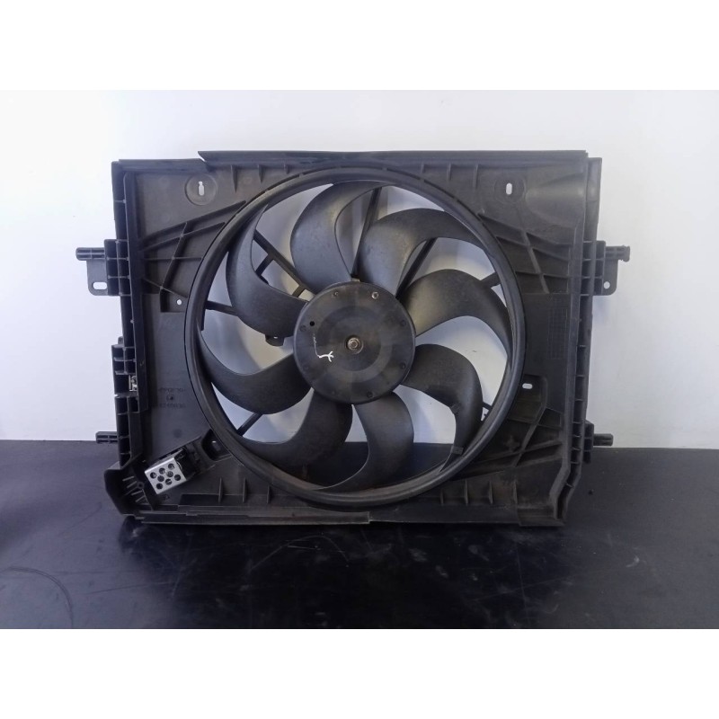 Recambio de electroventilador para renault clio iv dynamique referencia OEM IAM 214816812R  P2-B9-13