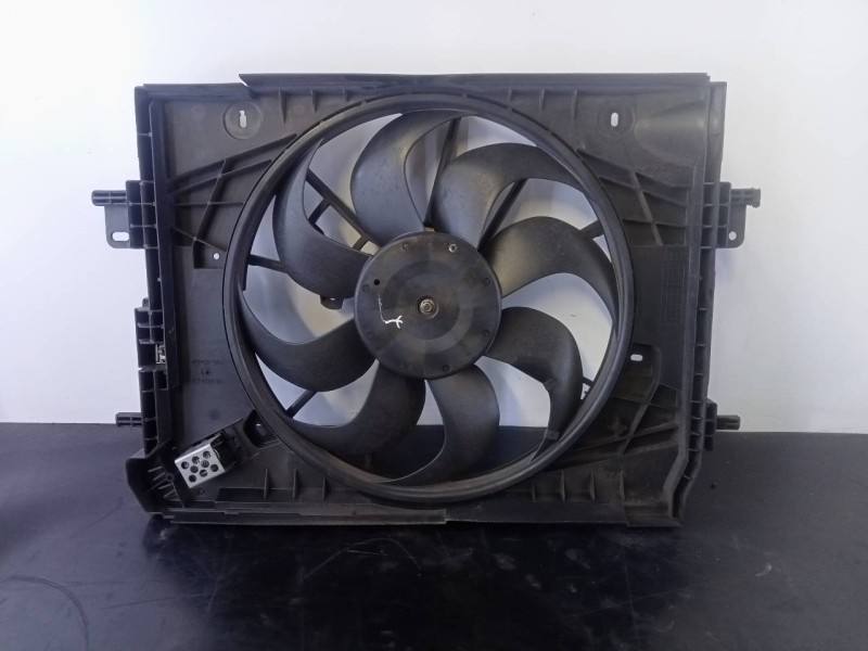 Recambio de electroventilador para renault clio iv dynamique referencia OEM IAM 214816812R  P2-B9-13