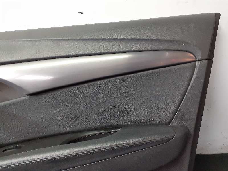 Recambio de guarnecido puerta delantera derecha para hyundai i40 style referencia OEM IAM 823083Z800RY4  P2-A1-12
