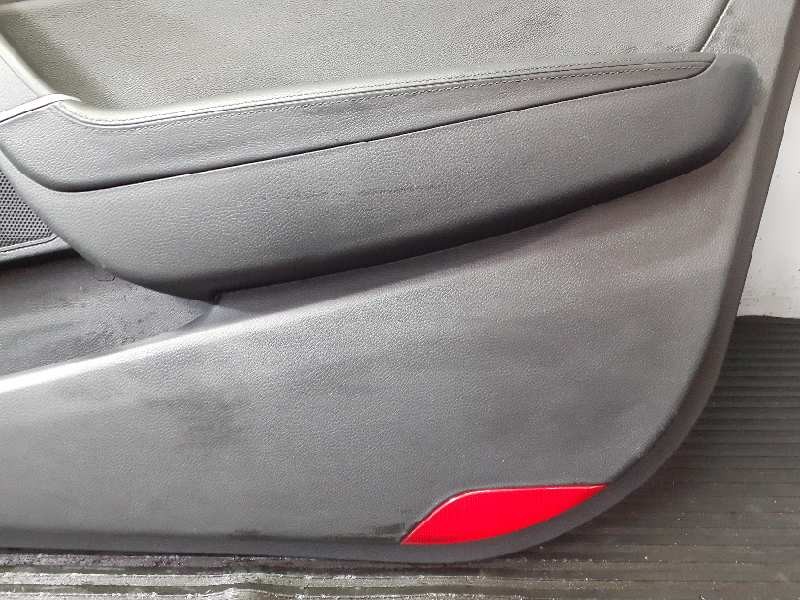 Recambio de guarnecido puerta delantera derecha para hyundai i40 style referencia OEM IAM 823083Z800RY4  P2-A1-12