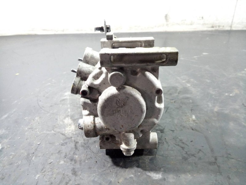 Recambio de compresor aire acondicionado para hyundai i30 (gd) trend referencia OEM IAM JDCCF02  P3-B3-18-3