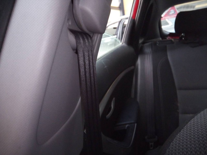 Recambio de kit airbag para hyundai i30 (gd) trend referencia OEM IAM 95910A6110  