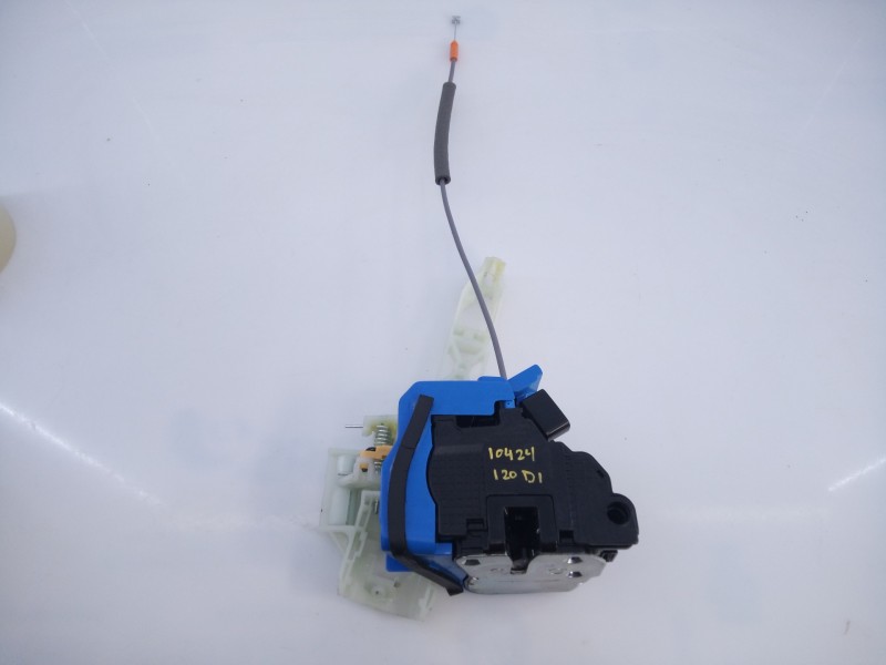 Recambio de cerradura puerta delantera izquierda para hyundai i20 essence referencia OEM IAM 81310Q0000  E2-B5-61-2