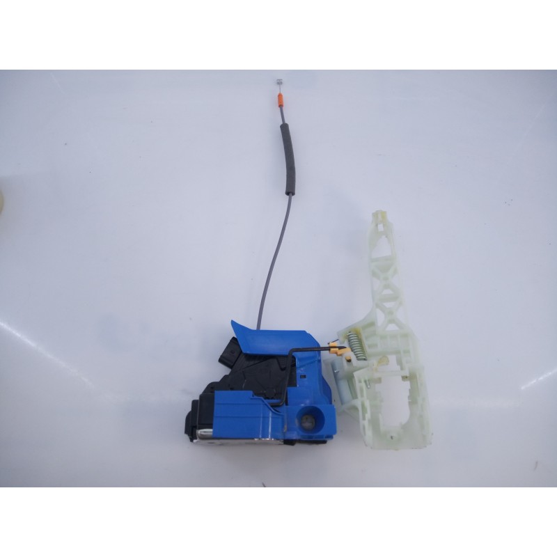 Recambio de cerradura puerta delantera izquierda para hyundai i20 essence referencia OEM IAM 81310Q0000  E2-B5-61-2