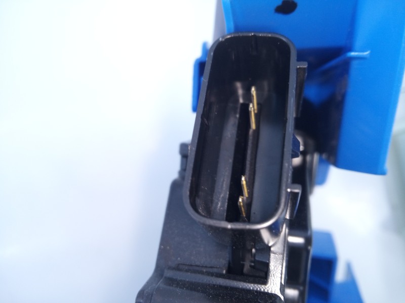 Recambio de cerradura puerta delantera izquierda para hyundai i20 essence referencia OEM IAM 81310Q0000  E2-B5-61-2