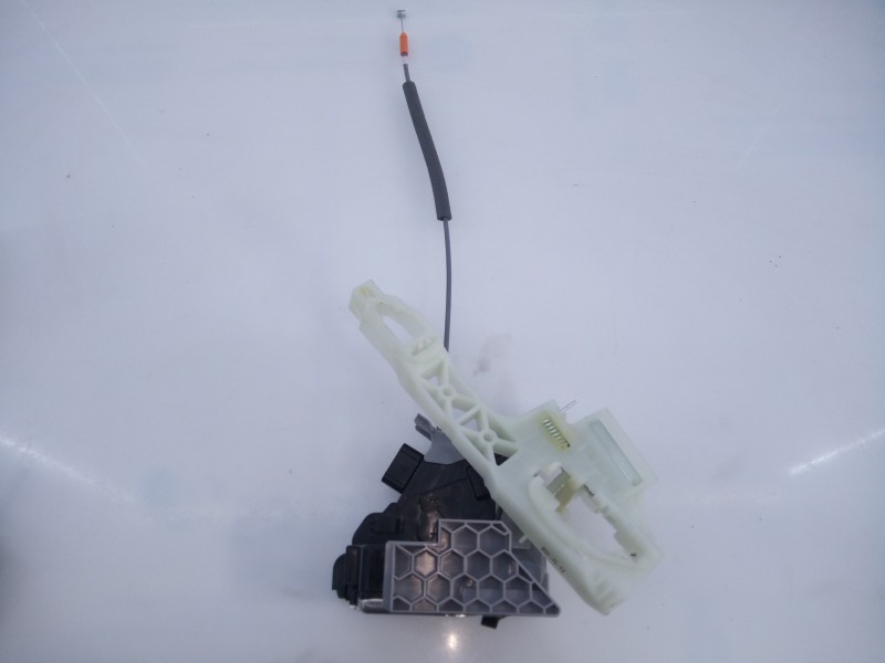 Recambio de cerradura puerta trasera izquierda para hyundai i20 essence referencia OEM IAM 81410Q0000  E2-B5-61-2