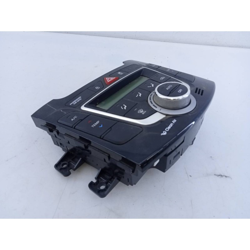 Recambio de mando climatizador para hyundai i30 (gd) trend referencia OEM IAM 97250A6521 E03JLY3543 E3-A3-44-4