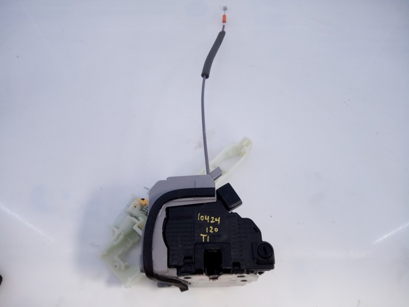 Recambio de cerradura puerta trasera izquierda para hyundai i20 essence referencia OEM IAM 81410Q0000  E2-B5-61-2