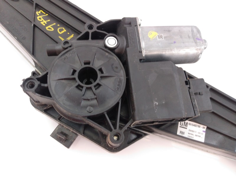 Recambio de elevalunas trasero derecho para opel grandland x excellence referencia OEM IAM 9815403780  E1-B3-31-1