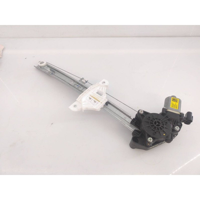 Recambio de elevalunas trasero derecho para hyundai i20 essence referencia OEM IAM 83460Q0000  E2-B5-35-1