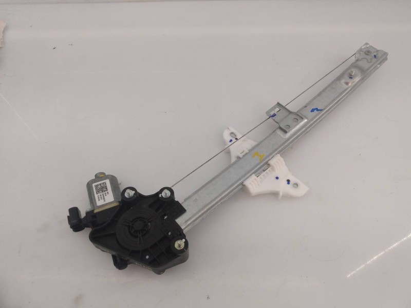 Recambio de elevalunas trasero derecho para hyundai i20 essence referencia OEM IAM 83460Q0000  E2-B5-35-1