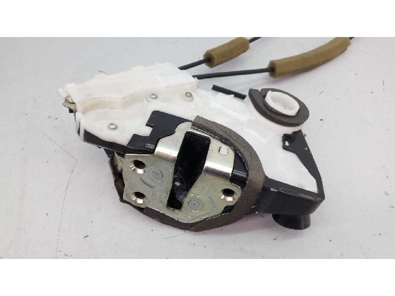 Recambio de cerradura puerta delantera derecha para honda cr-v luxury 4x4 referencia OEM IAM M11RASA047027  E2-A2-43-2