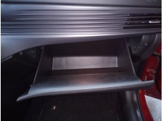 Recambio de guantera para hyundai i20 essence referencia OEM IAM    2