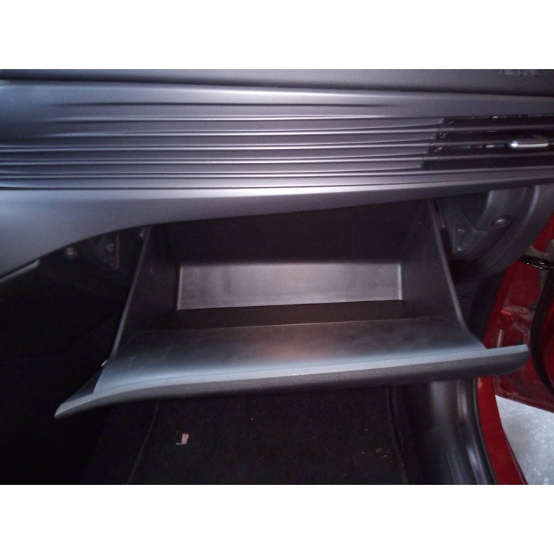 Recambio de guantera para hyundai i20 essence referencia OEM IAM   