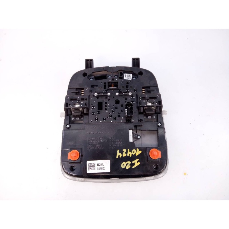 Recambio de luz interior para hyundai i20 essence referencia OEM IAM 92800Q0210 21101800108 E3-A3-50-1