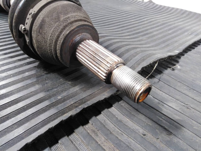 Recambio de transmision delantera derecha para ford fiesta (cb1) trend referencia OEM IAM 8V513B436HB  P1-B6-14